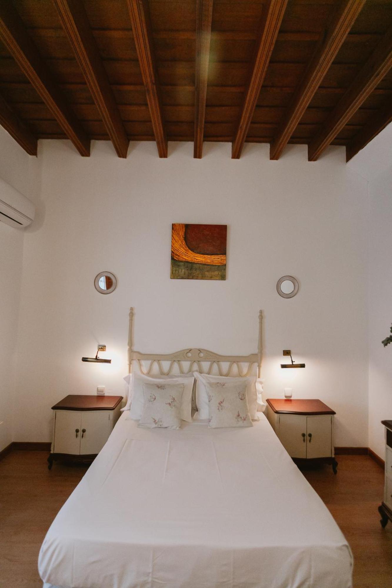 Komodo Casa Maravillas Rooms Sevilla Bagian luar foto