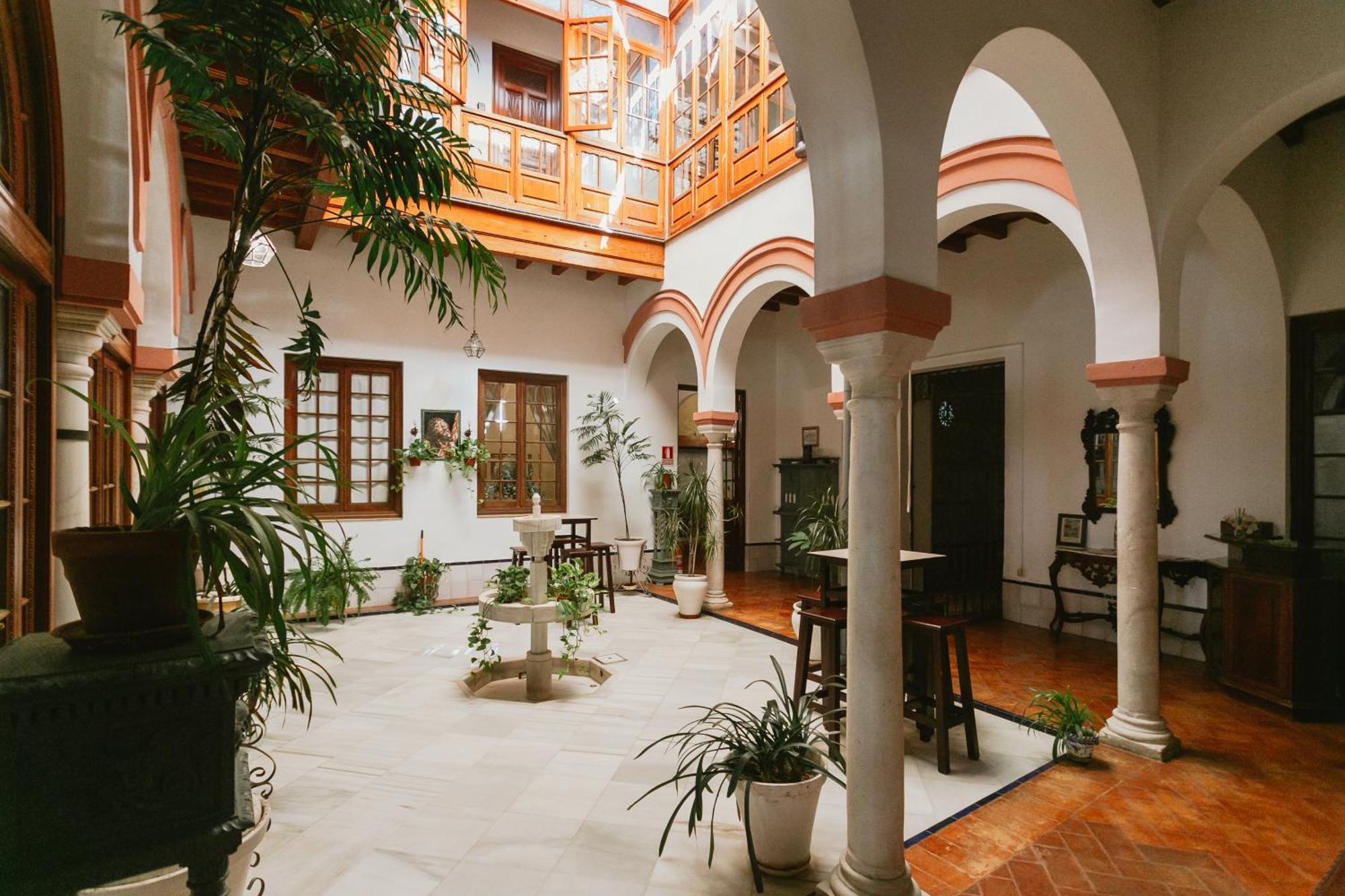 Komodo Casa Maravillas Rooms Sevilla Bagian luar foto