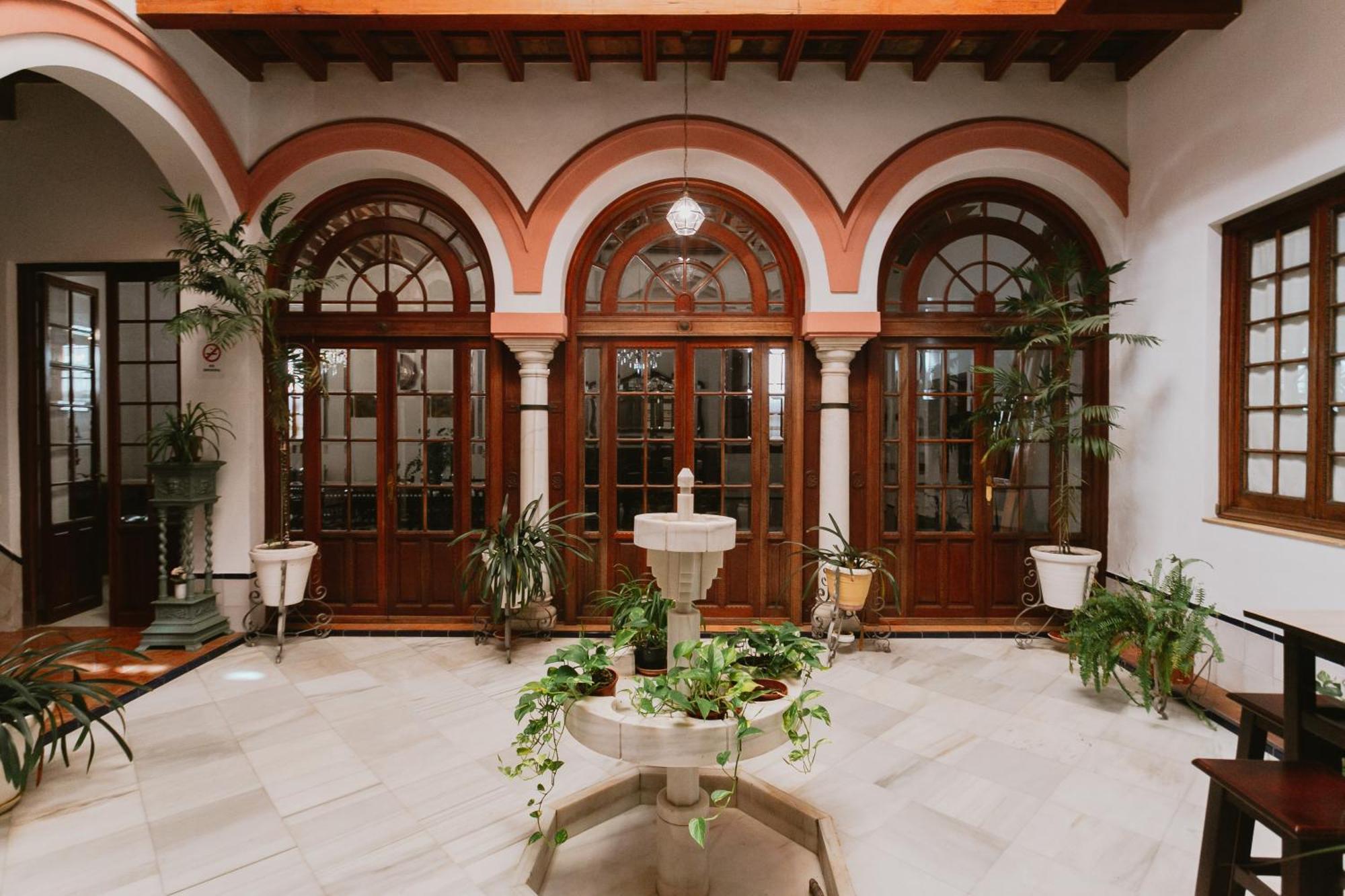 Komodo Casa Maravillas Rooms Sevilla Bagian luar foto
