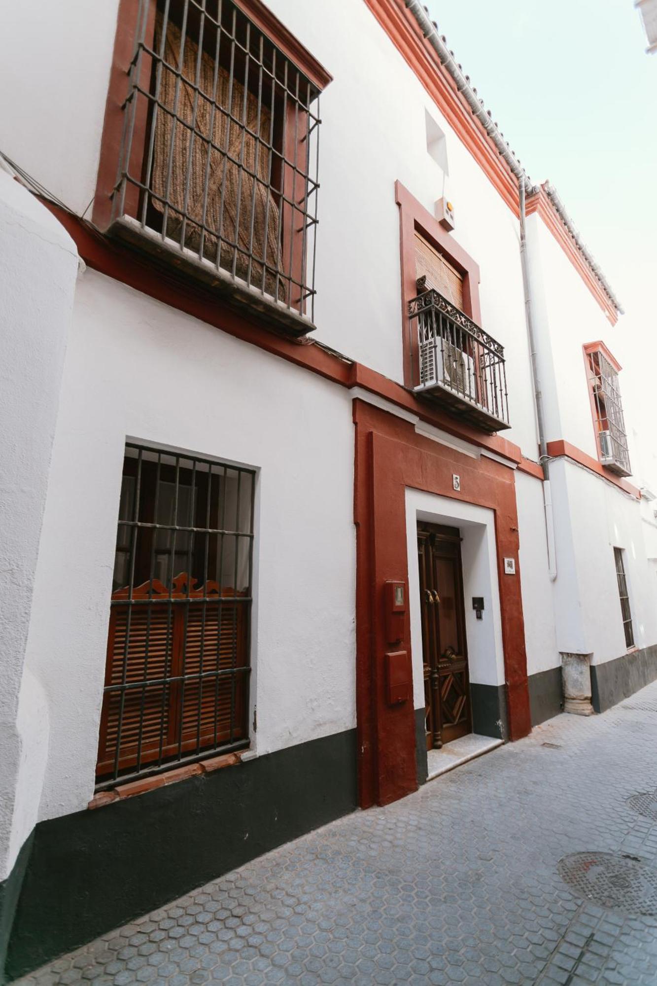 Komodo Casa Maravillas Rooms Sevilla Bagian luar foto